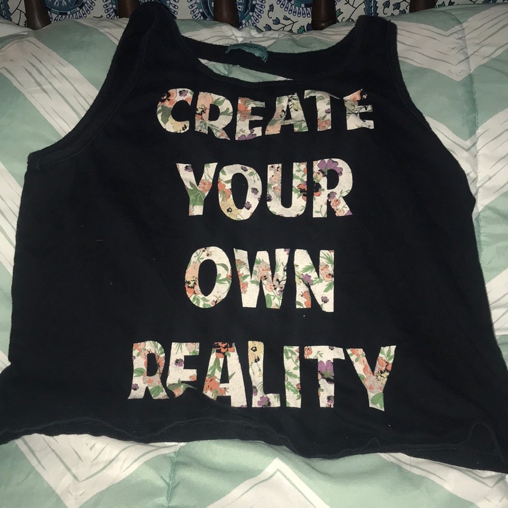 CROP TOP
